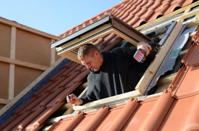 Pose de fenêtres de toit Velux à Escalans